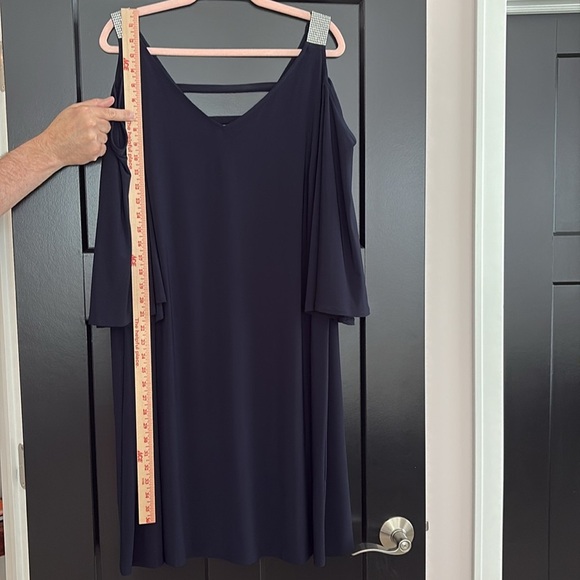Plus size, formal, elegant, evening wear Navy dress with Crystal straps. Size 3X - Picture 14 of 14